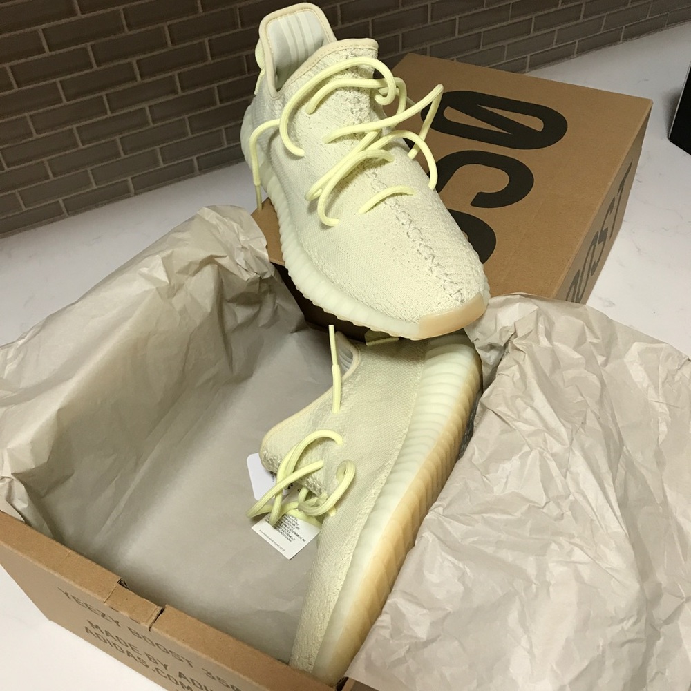 ❌❌SOLD❌❌ YEEZY 350 V2 BUTTER BRAND NEW SIZE 8 US